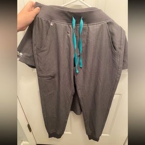 Figs Heather grey. Small.